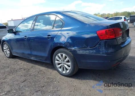 2011 Volkswagen Jetta 2.5L Se z USA, uszkodzony, nr VIN 3VWDX7AJ5BM338343